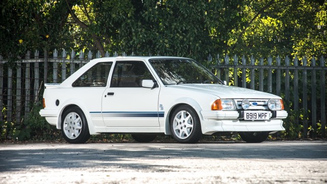 Una Ford Escort.