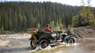 Il giro del mondo su una Ford T.