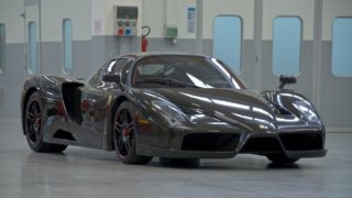 Ferrari Enzo in fibra di carbonio.