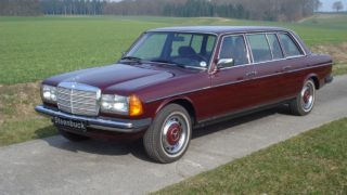 Mercedes W123.